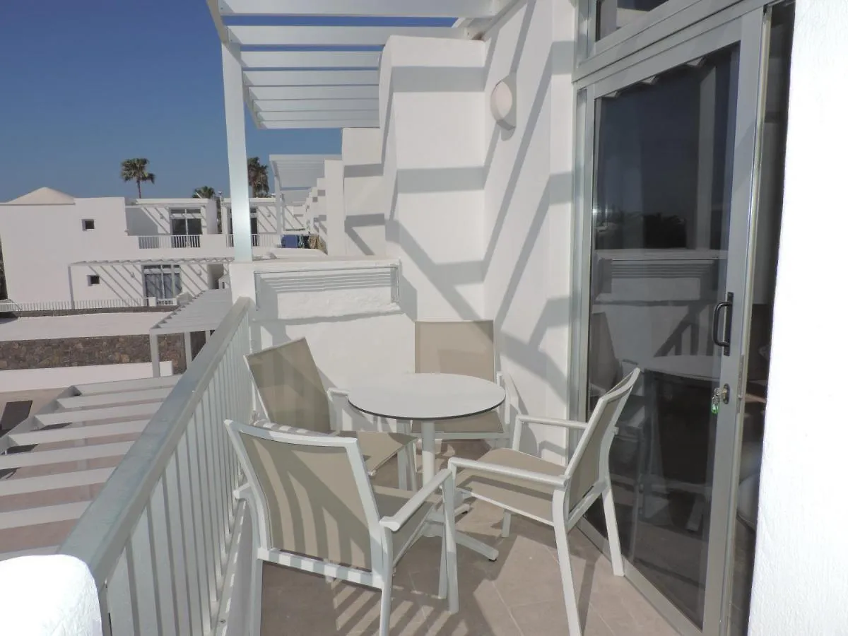 Los Gracioseros 211 - 2 Beds - 1St Floor - Air-Con - Uk Tv - Wi-Fi Puerto del Carmen  Appartement Puerto del Carmen (Lanzarote)