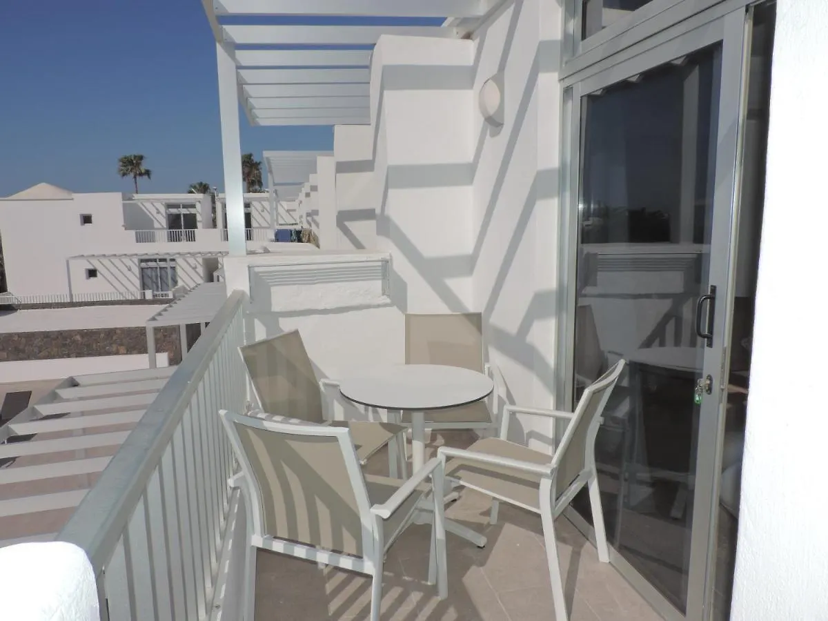 Los Gracioseros 211 - 2 Beds - 1St Floor - Air-Con - Uk Tv - Wi-Fi Puerto del Carmen  Puerto del Carmen (Lanzarote)