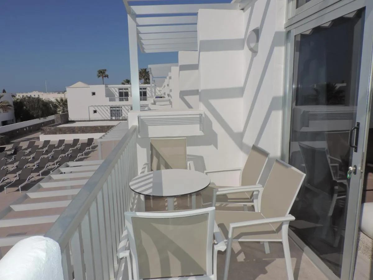 Los Gracioseros 211 - 2 Beds - 1St Floor - Air-Con - Uk Tv - Wi-Fi Puerto del Carmen  Puerto del Carmen (Lanzarote)