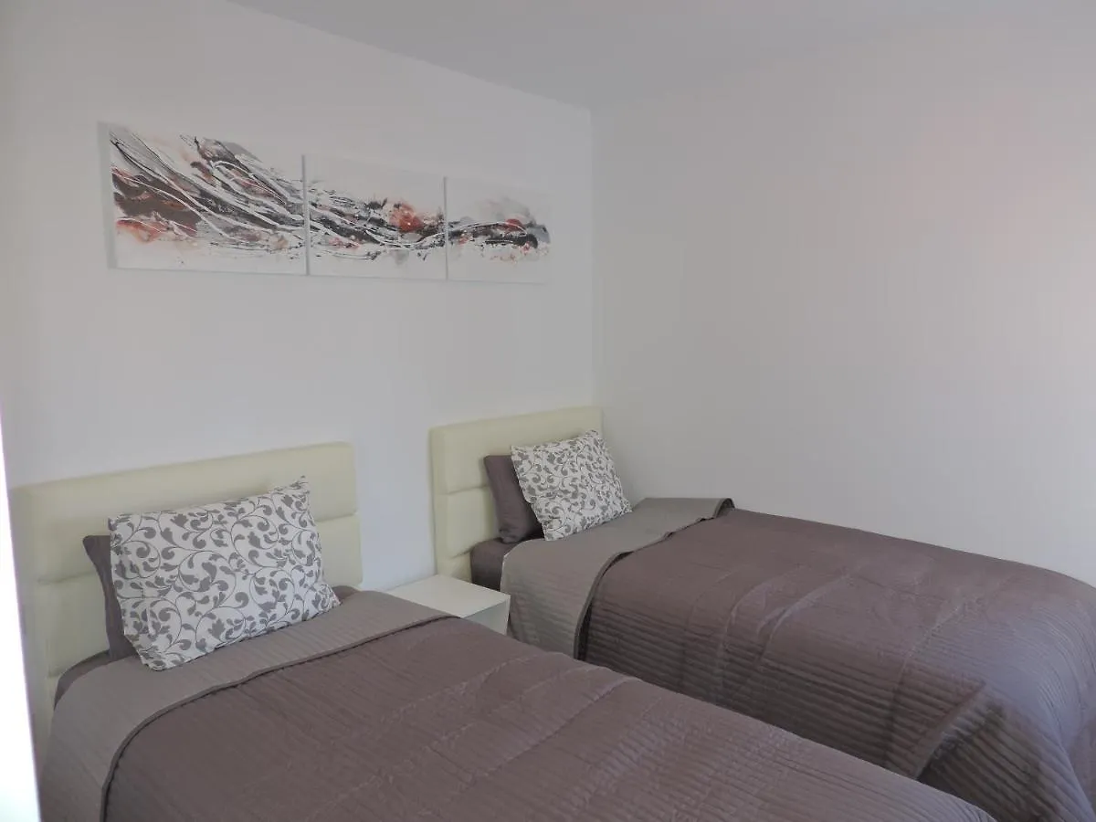 Los Gracioseros 211 - 2 Beds - 1St Floor - Air-Con - Uk Tv - Wi-Fi Puerto del Carmen  Hiszpania